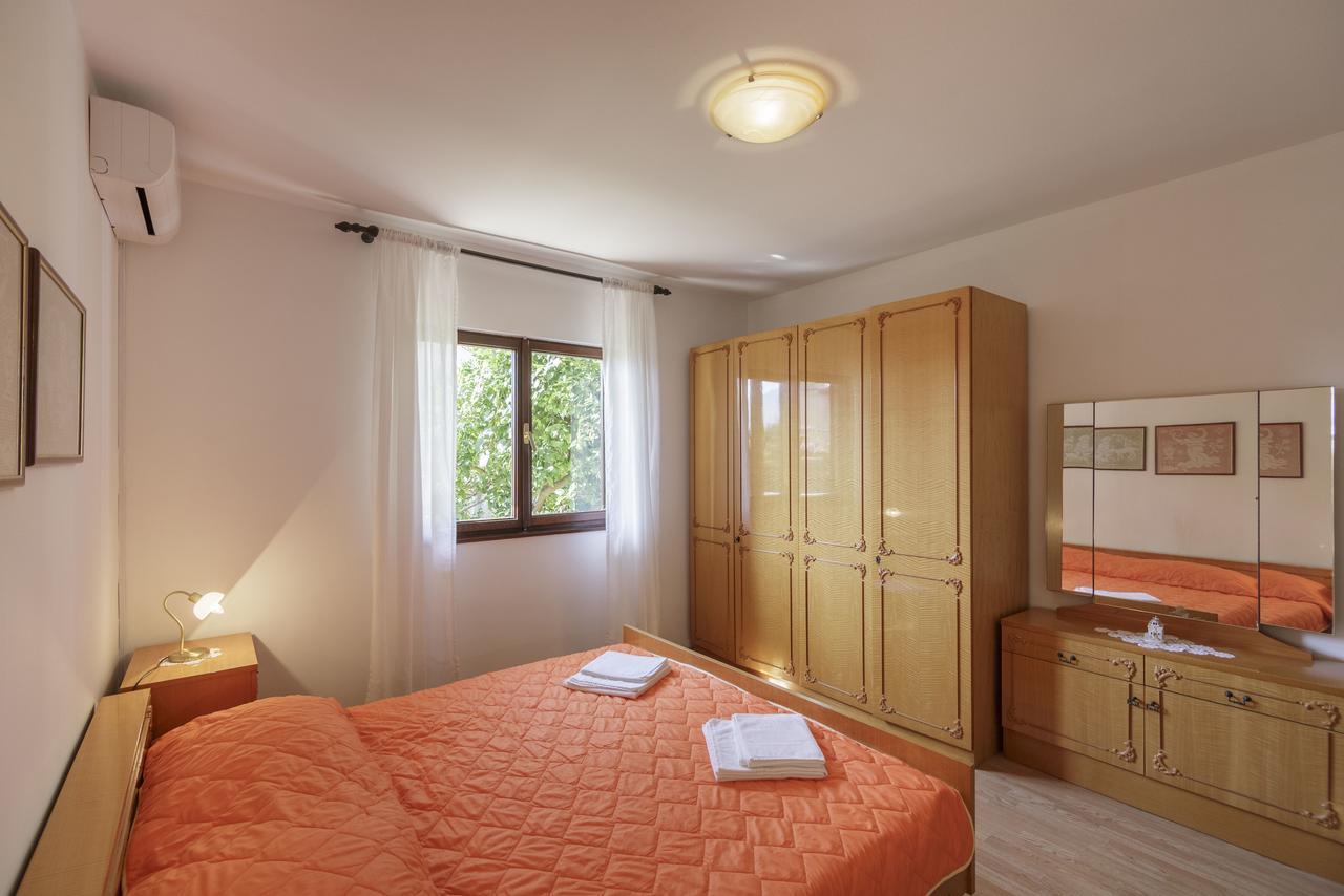 Apartmani Jordana Komiža Exteriér fotografie