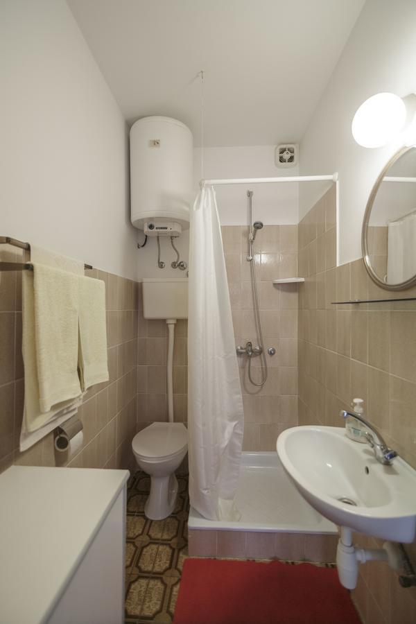 Apartmani Jordana Komiža Exteriér fotografie