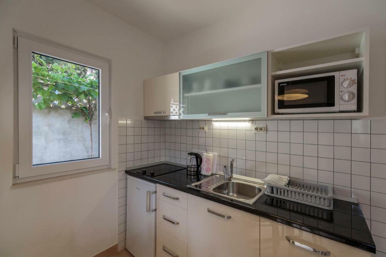 Apartmani Jordana Komiža Exteriér fotografie