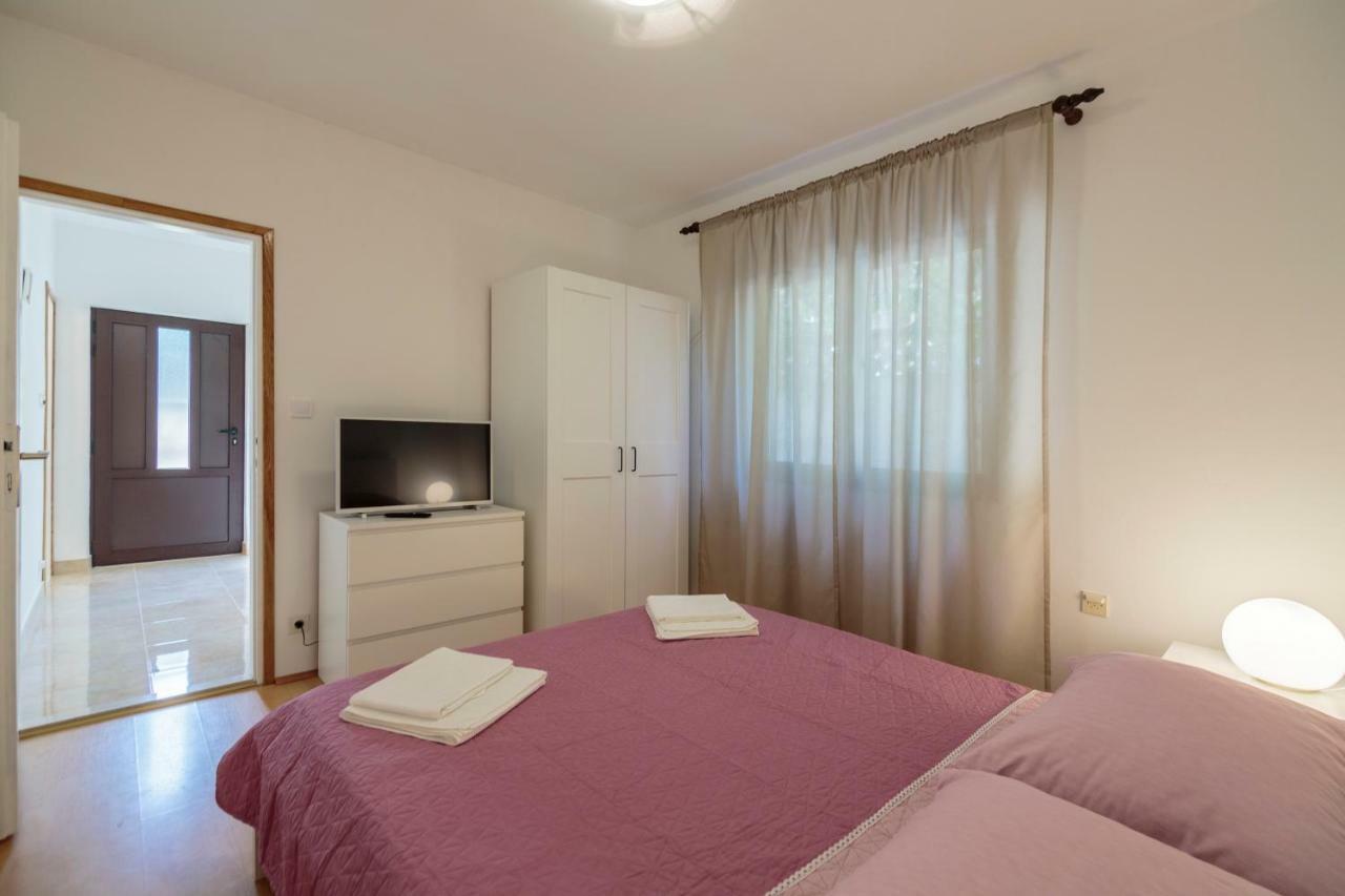 Apartmani Jordana Komiža Exteriér fotografie